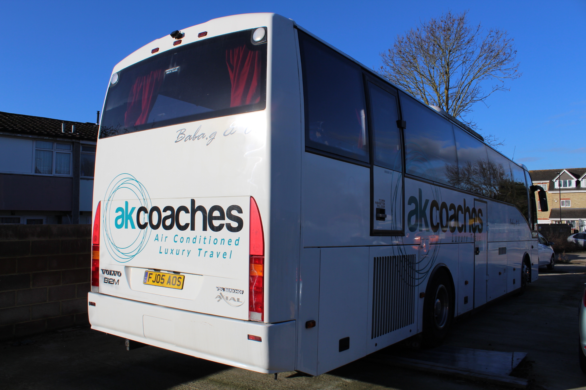 2005 VOLVO B12M BERKHOF AXIAL 50 49 SEATS - Hills Coaches