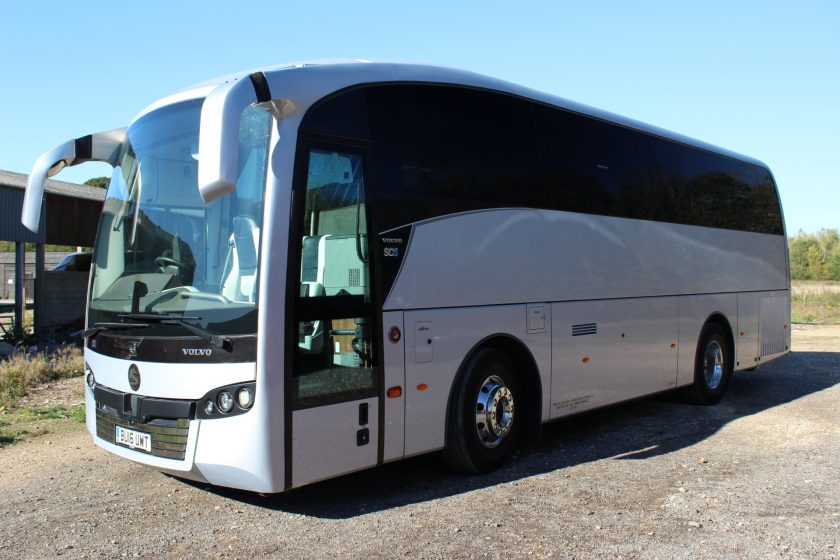 2016 VOLVO B8R SUNSUNDEGUI SC5 - Hills Coaches