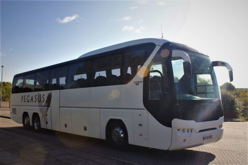 2011 NEOPLAN TOURLINER EEV 61 SEATS - Hills Coaches