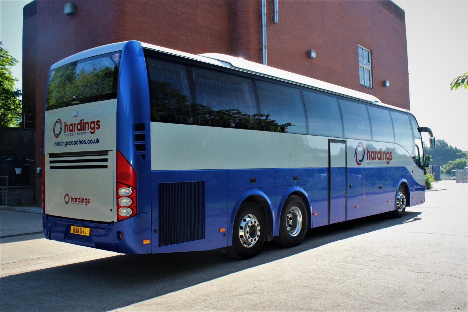 2011 VOLVO B13R 9700 51 SEAT EXEC - Hills Coaches