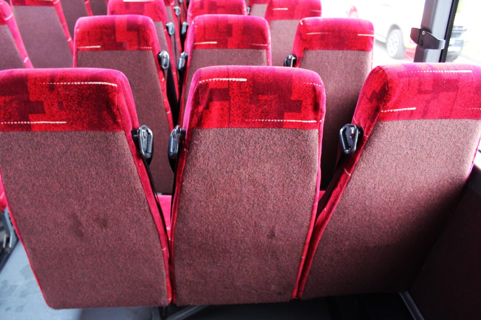 2008 DENNIS JAVELIN PLAXTON PROFILE 70 SEATS Hills Coaches