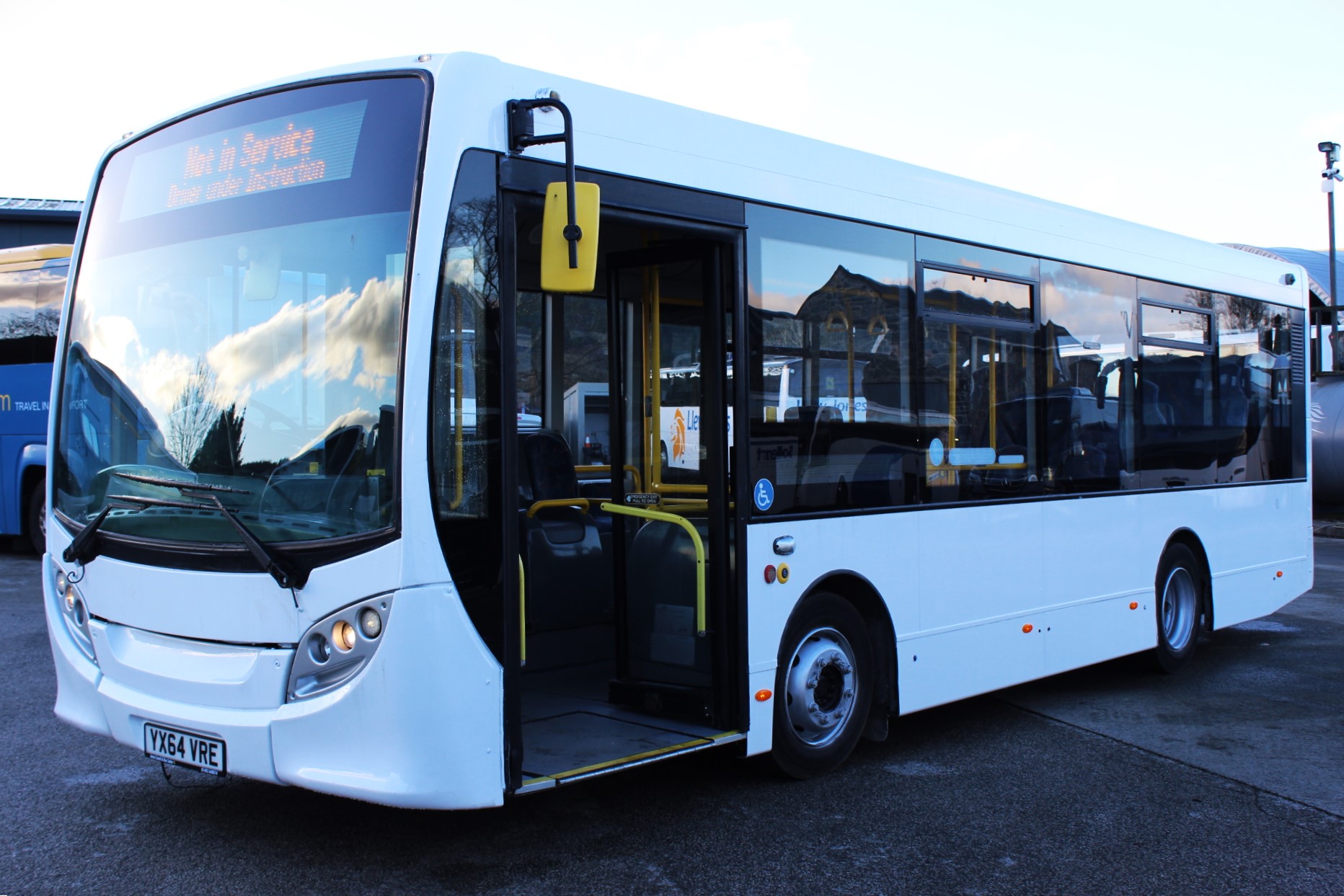 2014 ADL ENVIRO 200 29 SEATS PSVAR - Hills Coaches