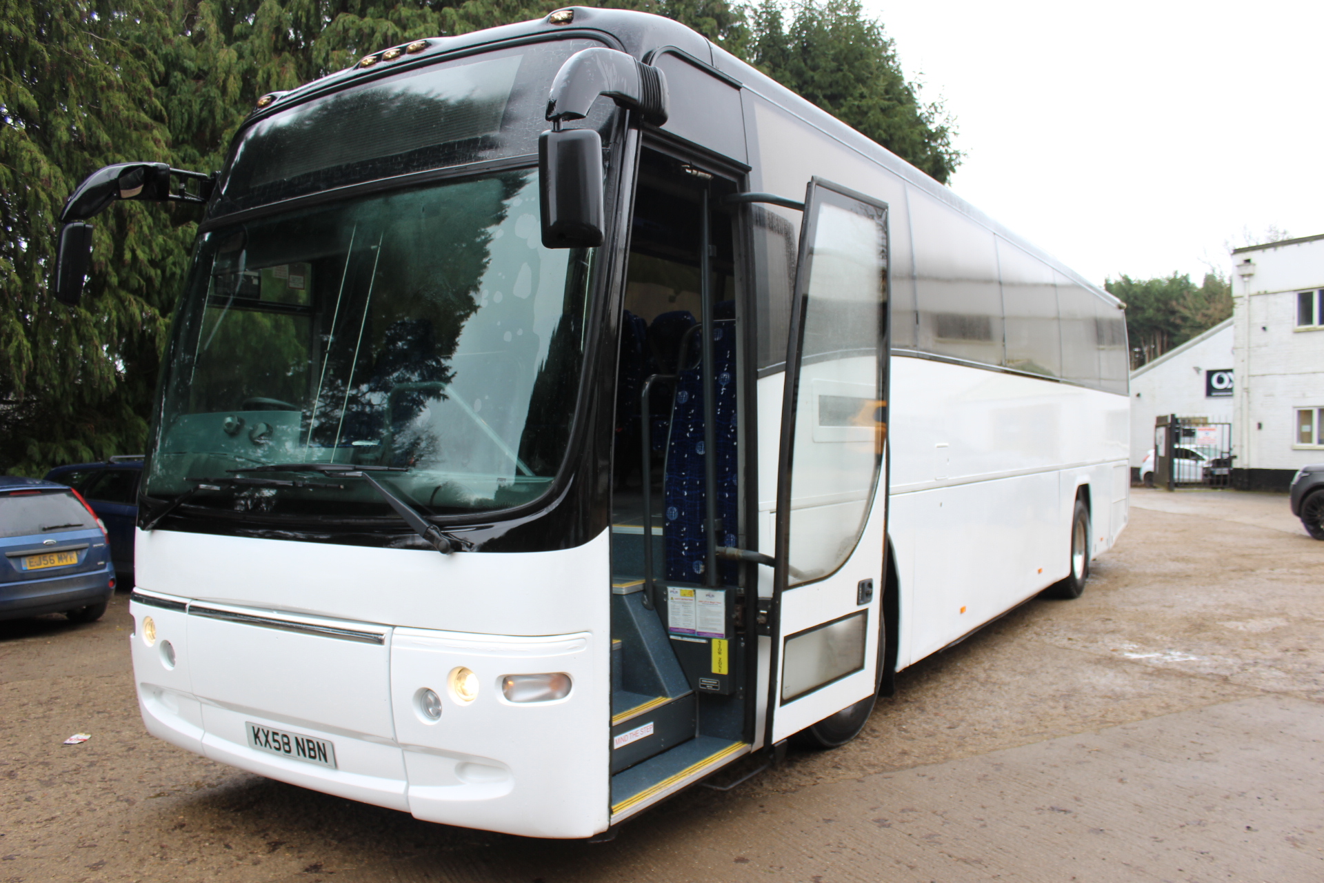 2008 VOLVO B9R PLAXTON PANTHER 70 SEAT PSVAR
