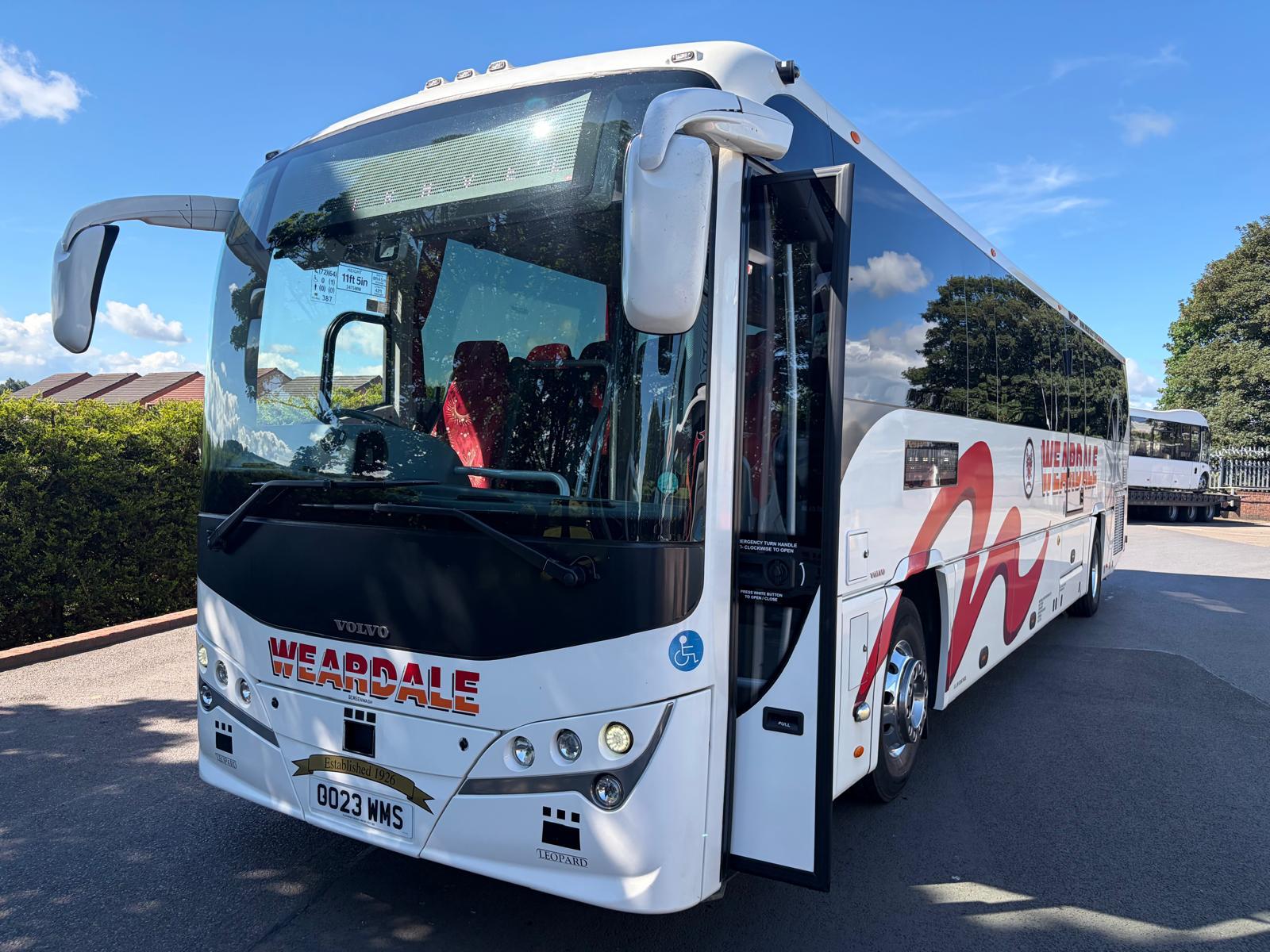 2023 VOLVO B8R PLAXTON LEOPARD 72 SEAT PSVAR EURO 6