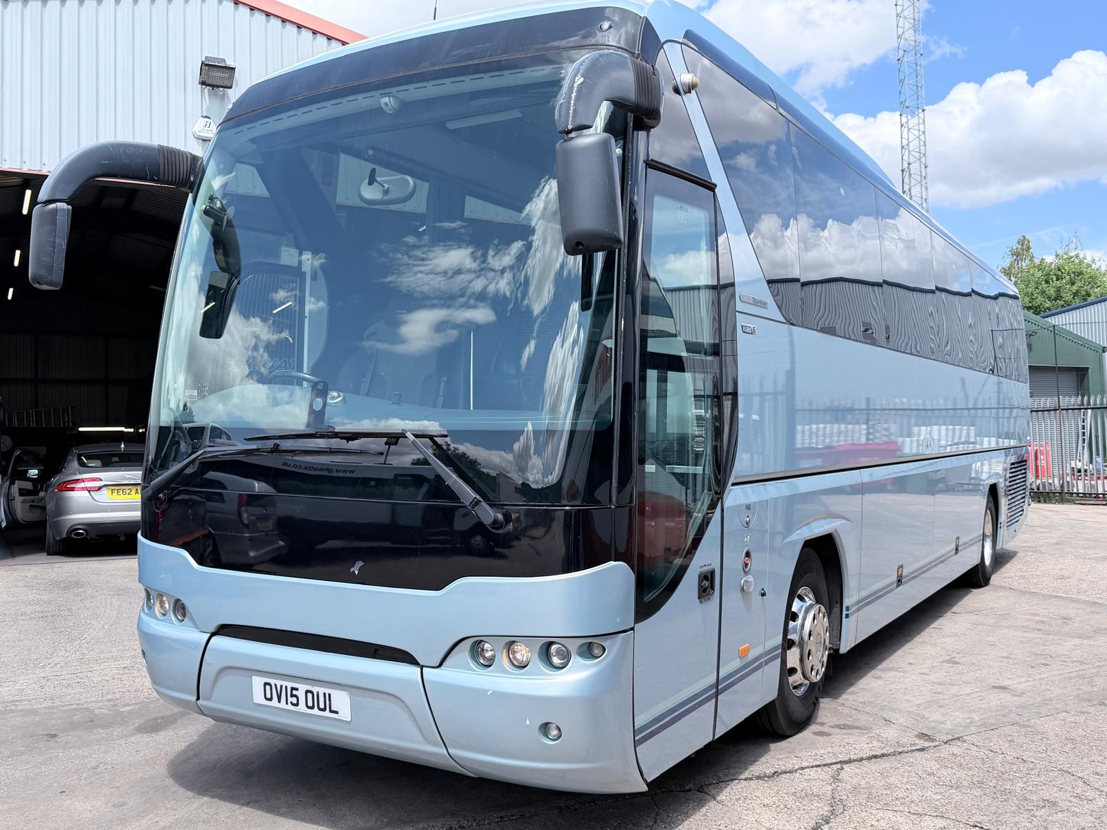 2015 NEOPLAN TOURLINER 49 SEAT EXEC EURO 6